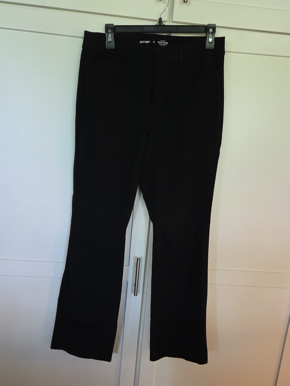 Old Navy Women’s Black Straight-Leg Pants
